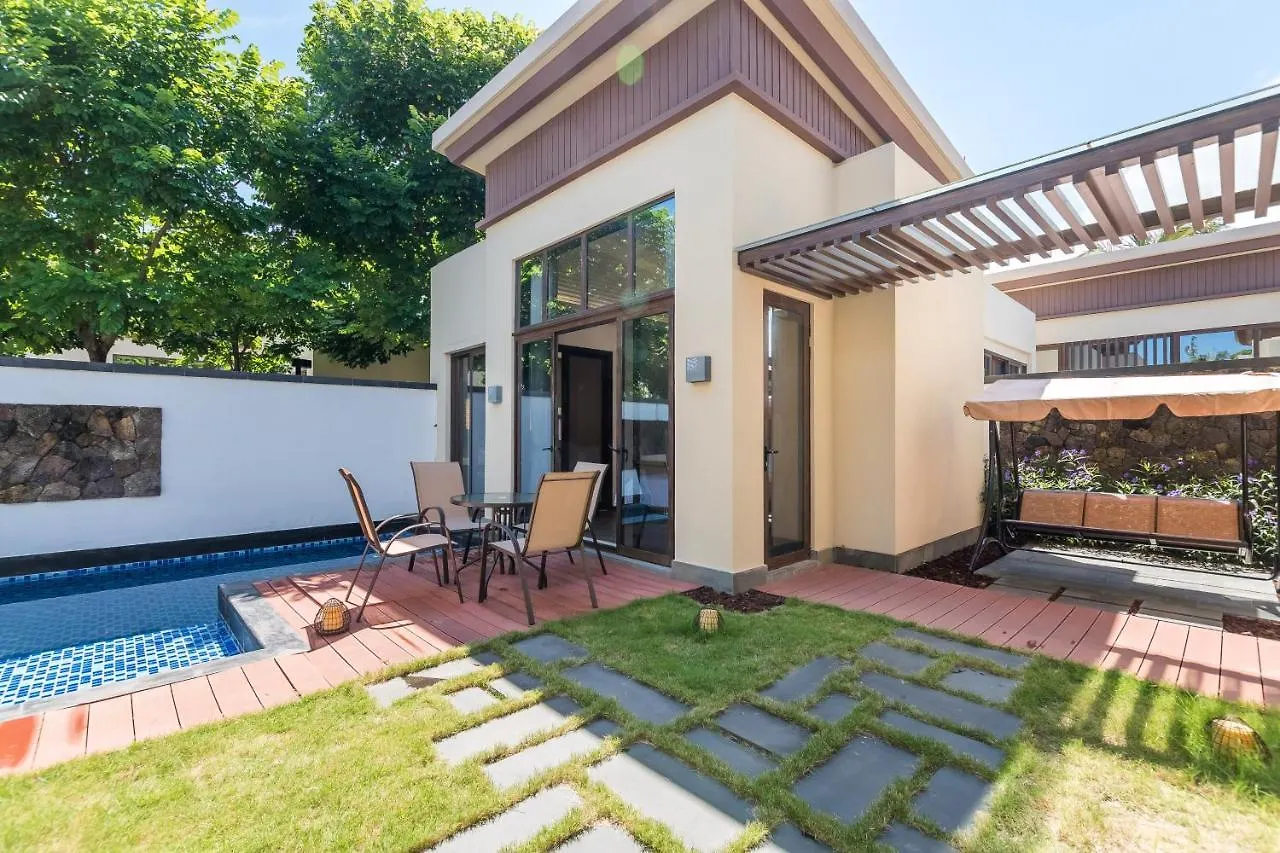 Sanya Haitang Bay Mushe Villa 0*,  Китай