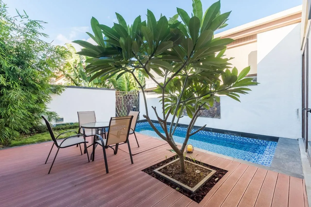 Sanya Haitang Bay Mushe Villa 0*,  Китай
