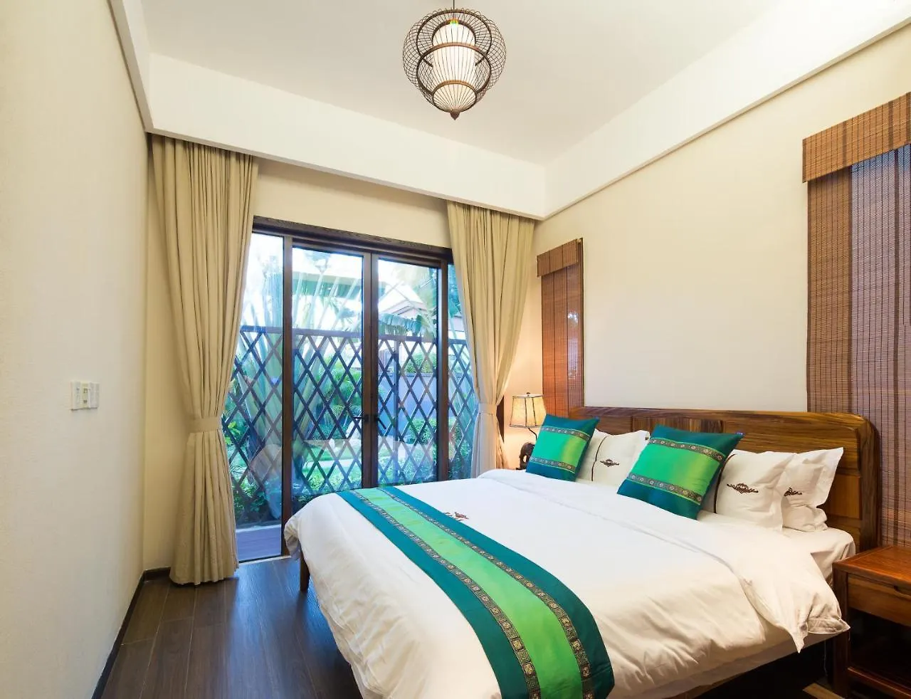 Sanya Haitang Bay Mushe Villa 0*,